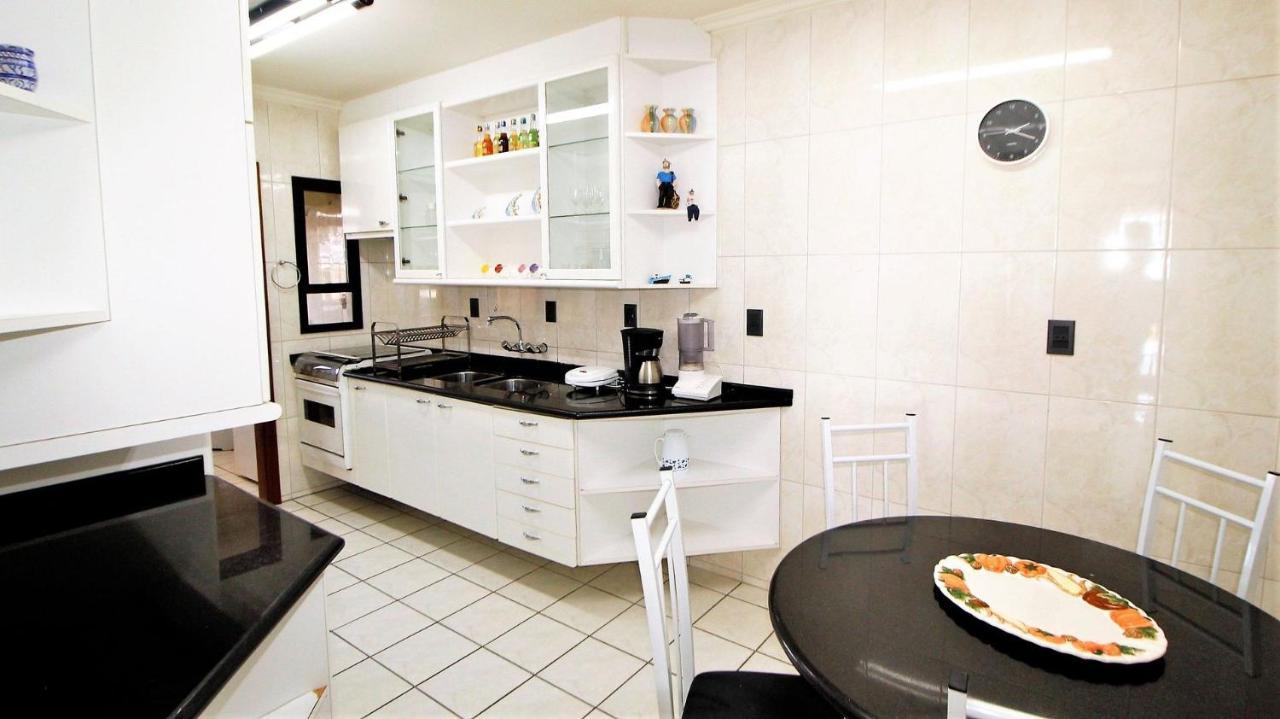 1038 - Apartamento Com Vista Para O Mar Bombinhas Buitenkant foto
